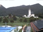 Archiv Foto Webcam Kreuth: Kirche und Freibad 03:00