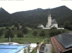 Archiv Foto Webcam Kreuth: Kirche und Freibad 10:00