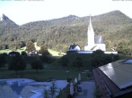 Archiv Foto Webcam Kreuth: Kirche und Freibad 07:00
