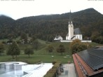 Archiv Foto Webcam Kreuth: Kirche und Freibad 15:00
