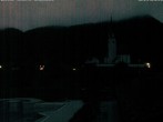 Archiv Foto Webcam Kreuth: Kirche und Freibad 06:00