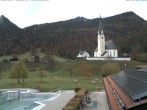 Archiv Foto Webcam Kreuth: Kirche und Freibad 09:00