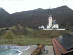 Archiv Foto Webcam Kreuth: Kirche und Freibad 09:00