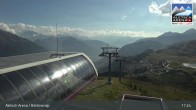 Archived image Webcam Bettmeralp: Bergstation Wurzenbord 16:00