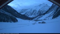 Archived image Mountain Hut Krimmler Tauernhaus - Webcam South 07:00