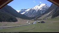 Archived image Mountain Hut Krimmler Tauernhaus - Webcam South 11:00