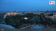 Archiv Foto Webcam Wiener Burgtheater 20:00