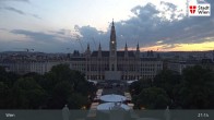 Archiv Foto Webcam Wiener Burgtheater 20:00