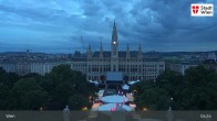 Archiv Foto Webcam Wiener Burgtheater 04:00