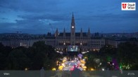 Archiv Foto Webcam Wiener Burgtheater 20:00