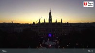 Archiv Foto Webcam Wiener Burgtheater 18:00