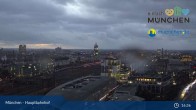 Archived image Webcam Munich (Bavaria) - Main Station 04:00