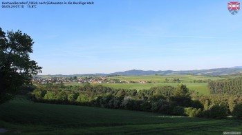 Hochwolkersdorf - Blick in die Bucklige Welt