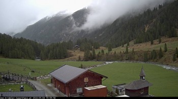 Krimmler Tauernhaus Mountain Hut - Webcam South