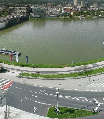 Linz: Generali building at the Danube
