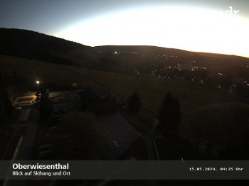 Oberwiesenthal - Blick auf Skihang und Ort