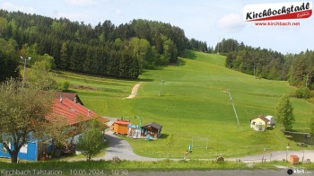 Skiabfahrtshang im Schidorf Kirchbach