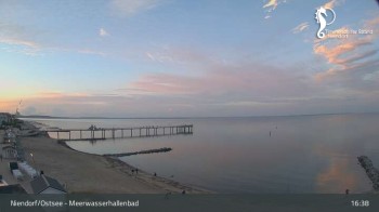 Timmendorfer Beach: View Meerwasserhallenbad